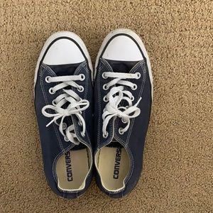 Dark blue converse low top